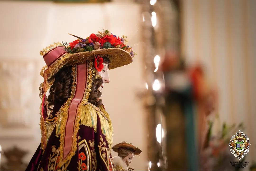 Venida de la Virgen del Roc&iacute;o.