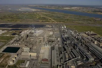 POLIGONO INDUSTRIAL PUNTA DEL SEBO-POLO QUIMICO-HUELVA-ANDALUCIA. 2008-04-05. (C) Pedro ARMESTRE