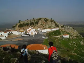 Paraje de la Pe&ntilde;a en Puebla de Guzm&aacute;n