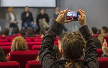 HUELVA, 19/11/18 HUELVA - Mesa redonda &lsquo;Festivales de cine como modelo de gesti&oacute;n cultural&rsquo;. Modera: Virginia Pablos, directora del Festival de Cine Espa&ntilde;ol de &Aacute;msterdam . Intervienen: Nacho Carballo, director de la Semana de Cine de Santander; Jos&eacute; Mar&iacute;a Riba, director de la Asociaci&oacute;n Espagnolas en Par&iacute;s ; y Jos&eacute; Manuel Zamora, director de Abycine 44 EDICION FESTIVAL DE HUELVA CINE IBEROAMERICANO .
Foto: ALBERTO DIAZ / FESTIVAL DE HUELVA CINE IBEROAMERICANO
