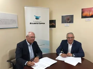 La firma del acuerdo.