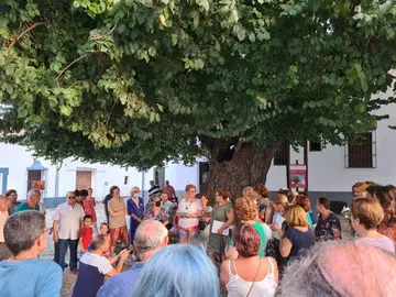 D5949E2D-FE92-4306-8515-AA51F8F45B63