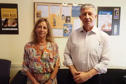 Carmelo Romero y la presidenta de la Asociación