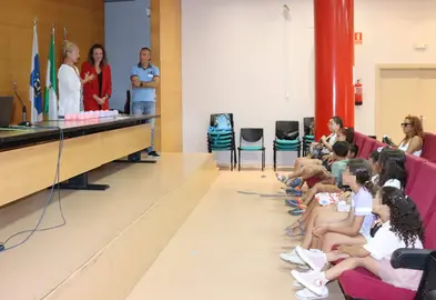 Escuela Verano Gota de Leche pixelada