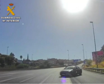 Maniobra del conductor que alertó a la Guardia Civil