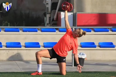 Una sesión de ejercicios del Sporting de Huelva.