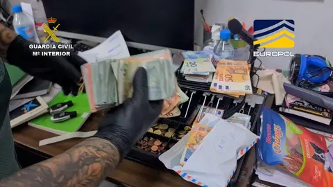 46ACCDEE-A2DA-471A-BAAF-7040EFDCC221