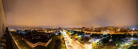 La borrasca Danielle asomando sobre Huelva capital ayer tarde. (Fotografía: Antonio Aguilera)