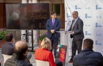 Presentación del programa de Navidad 2021, junto a los comerciantes