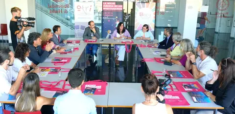 Presentación por parte de la Rectora de la Noche Europea de los Investigadores