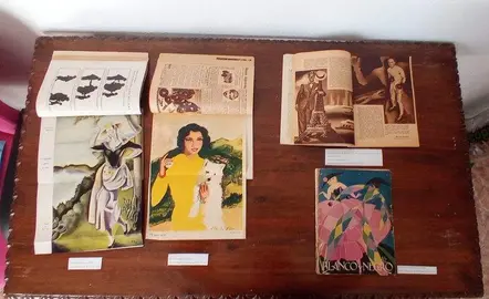 Imagen de ilustradoras en la exposición de Campofrío
