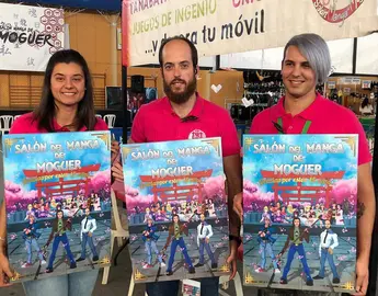 Foto de los coordinadores del Salón del Manga de Moguer