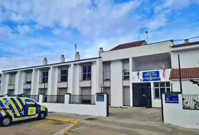 CB95D776-5C57-4B99-A13A-E7ED6D609D67