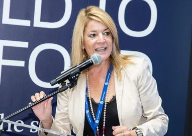 FF057D5F-4C12-4237-AC39-5479F9FCD6BD