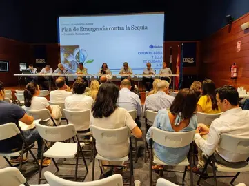 760ABF8F-9CF8-4A1C-B531-1A4872223084