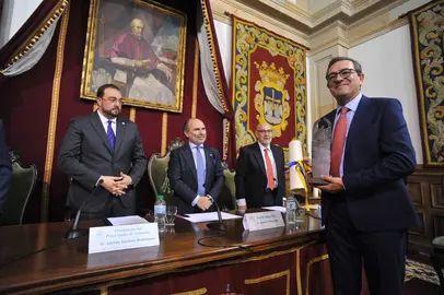 El Catedrático de la Universidad de Huelva recoge el prestigioso premio