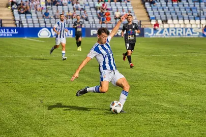 Juanjo Mateo en acción con el Recreativo.