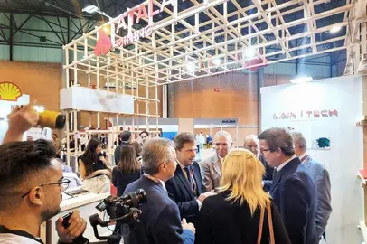 BB90B773-5601-4D14-8ACD-BAE3A8EDD04B