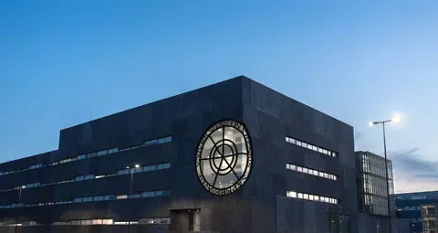 C823FA66-CC6F-49CD-A98A-565B3CE0C12E