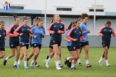 Una sesión de trabajo del Sporting de Huelva.