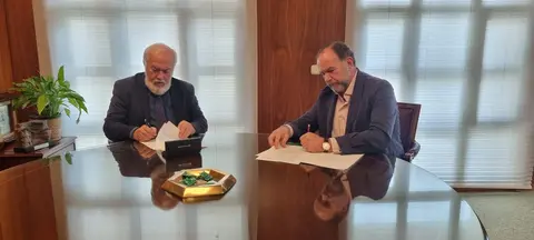 221201. Los presidentes de la DOP Condado de Huelva y Fundación Caja Rural del Sur en la firma del convenio