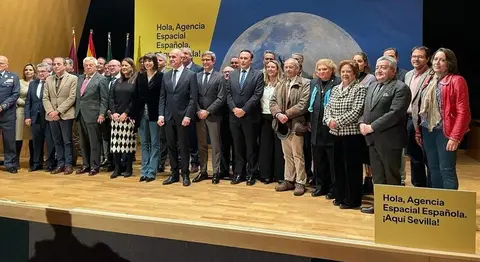 Foto familia Agencia Espacial