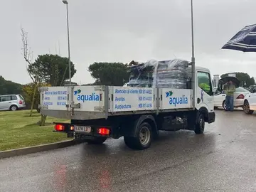 Reparto de agua por parte de Aqualia