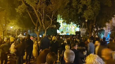 Plaza de La Merced llena hasta la bandera anoche