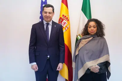 Encuentro entre Juanma Moreno y la Embajadora de los USA