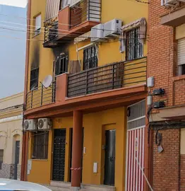 Exterior del piso afectado por el incendio
