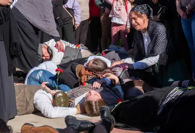 Recreación de la protesta que acabó en masacre