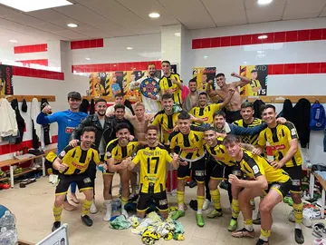 El vestuario del San Roque de Lepe tras ganar al Vélez.