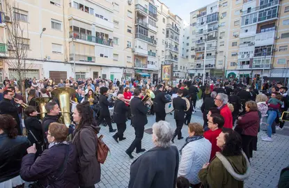 El barrio se volc&oacute; en la reinauguraci&oacute;n de la plaza