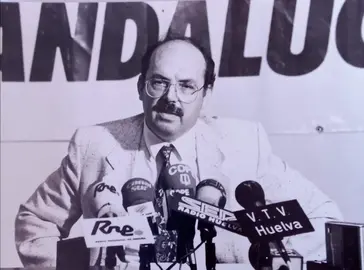 En plena rueda de prensa