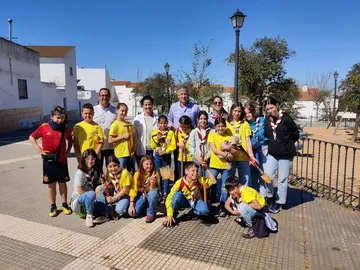 Grupo participante junto al alcalde palermo
