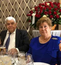 Rafael Muñoz y su esposa, en Huelva