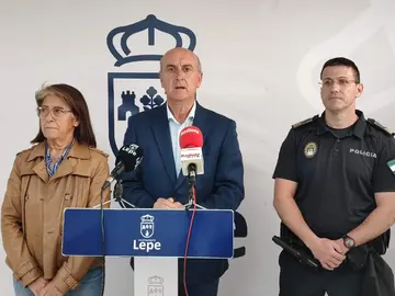 El alcalde de Lepe presenta las cámaras