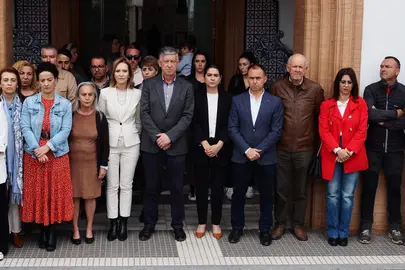 Condena del crimen de la trabajadora desde el Ayuntamiento de Palos
