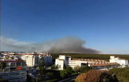 La humareda es tan grande que ha alarmado mucho a la poblaci&oacute;n