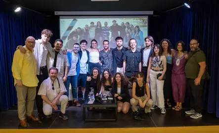 Equipo del IES Pablo Neruda que ha realizado el documental y algunos de los participantes