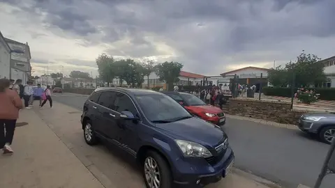 Llegada ayer del alumnado al IES de Calañas.