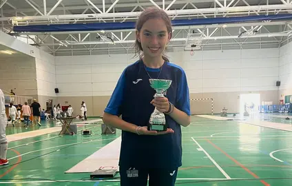 Alicia Montero es el nuevo valor del Club Esgrima Huelva.