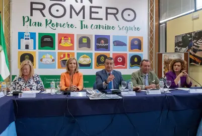 María Eugenia Limón, presidenta de la Diputación a la derecha en la reunión del Plan Romero 2023