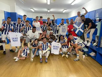 El Recre celebra su pase a la eliminatoria final.