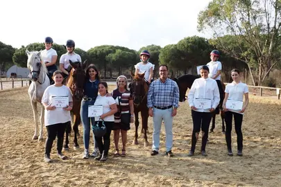 Participantes en el Taller municipal palermo