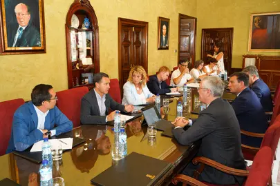 Reuni&oacute;n Puerto-Ciudad en el Ayuntamiento