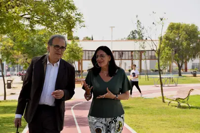 La Rectora junto al ministro