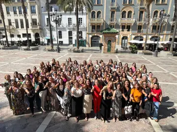 Encuentro con mujeres en la Plaza de las Monjas