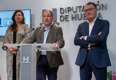 Presentación de la nueva estructura de la Diputación por el presidente, David Toscano