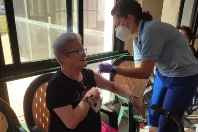 Una anciana en residencia